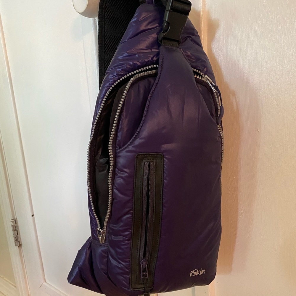 iskin technology shoulder/cross body bag